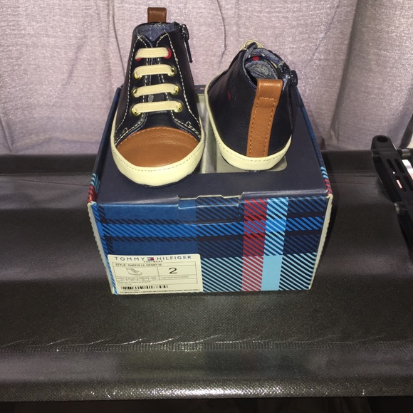 Brand New Tommy Hilfiger Sneakers - Picture 2 of 2